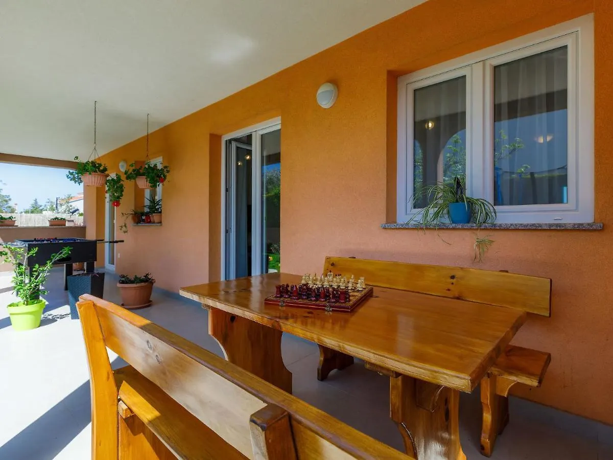 Holiday Home House Eric&Paolo Pula 0*,  Kroatien