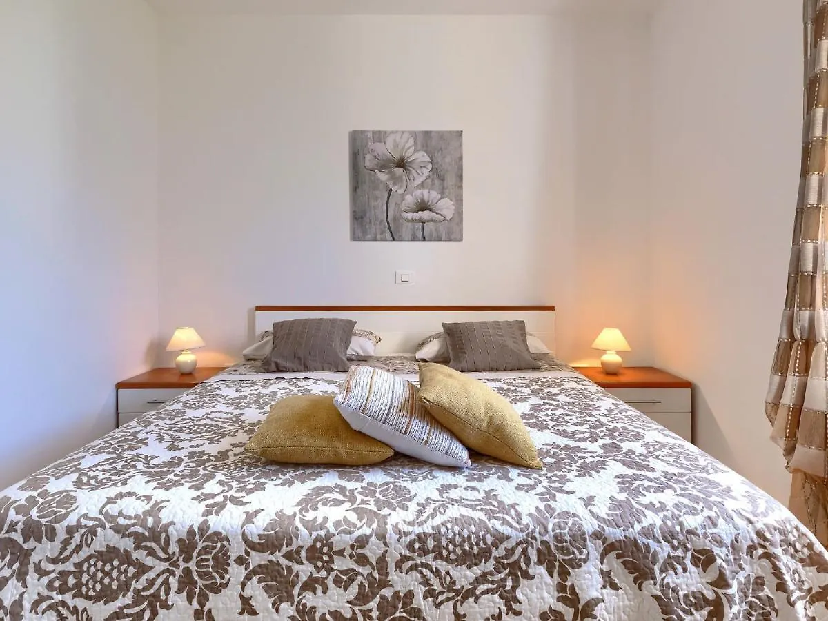 Holiday Home House Eric&Paolo Pula Kroatien